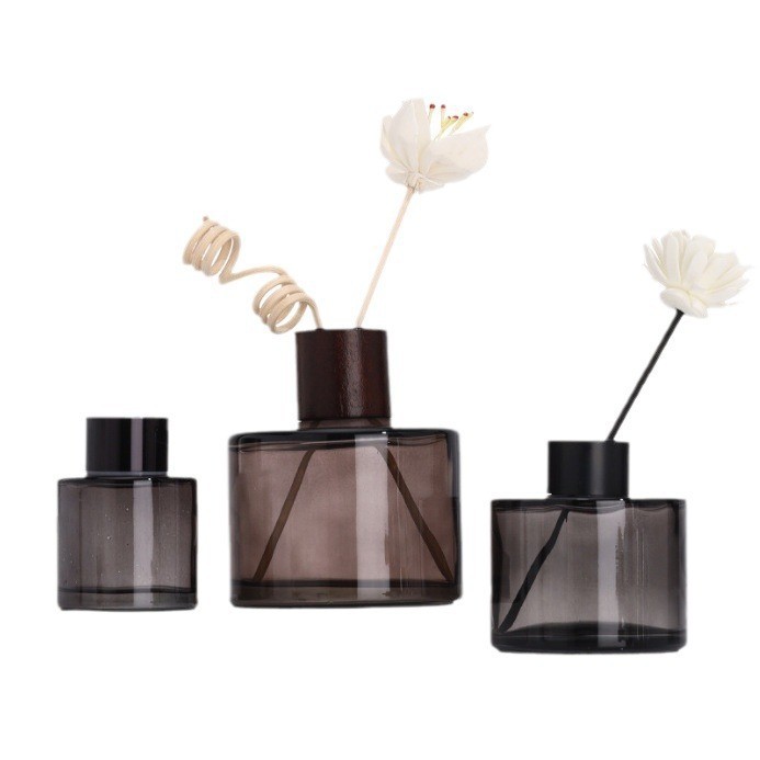 Sunshine High Quality 50ml 120ml 200ml Empty Round Shape Amber Glass Perfume Aroma Oil Aromatherapy Reed Diffuser Bottles