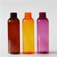 Värvilised plastpudelid